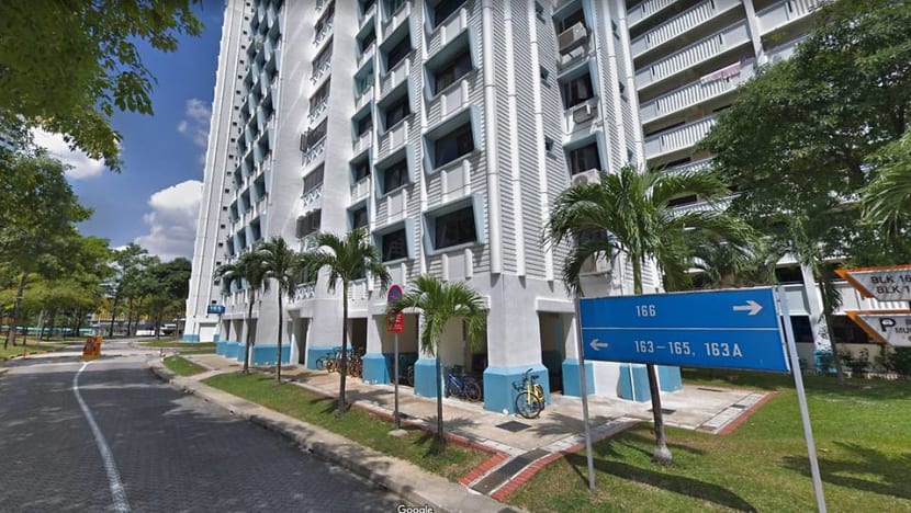 83-year-old woman dies after fire breaks out in Bukit Panjang flat 83-year-old woman dies after fire breaks out in Bukit Panjang flat