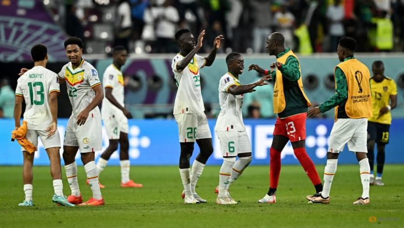 Senegal play wide to bypass Ecuador's midfield in 2-1 win Senegal play wide to bypass Ecuador's midfield in 2-1 win