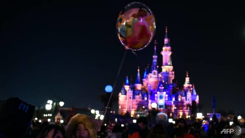 Shanghai Disneyland closes over Wuhan virus concerns Shanghai Disneyland closes over Wuhan virus concerns