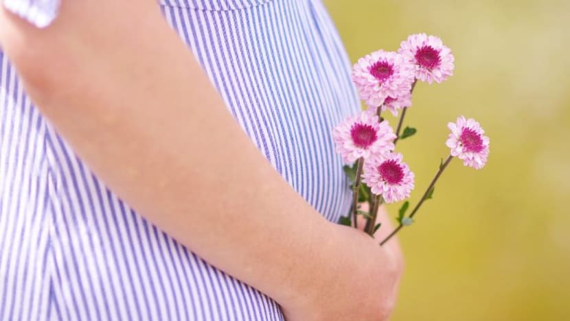 Panduan kejelitaan untuk wanita hamil: Bagaimana atasi 'stretch mark', jerawat dan pelbagai lagi
