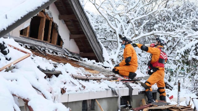 日本元旦地震死亡人数上升到161人 仍有103人下落不明