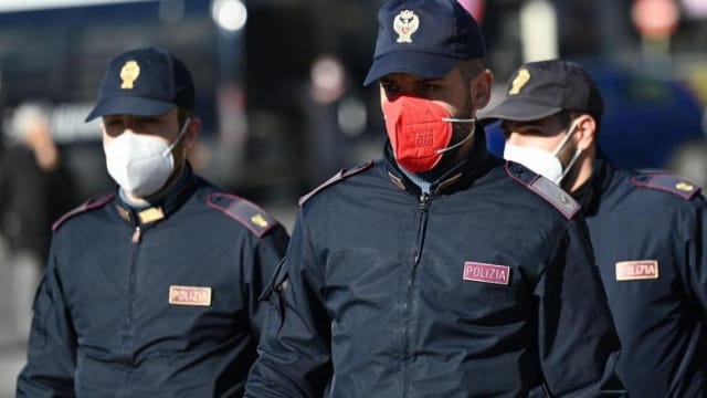 意大利警察工会向粉红色口罩说不！指有损形象