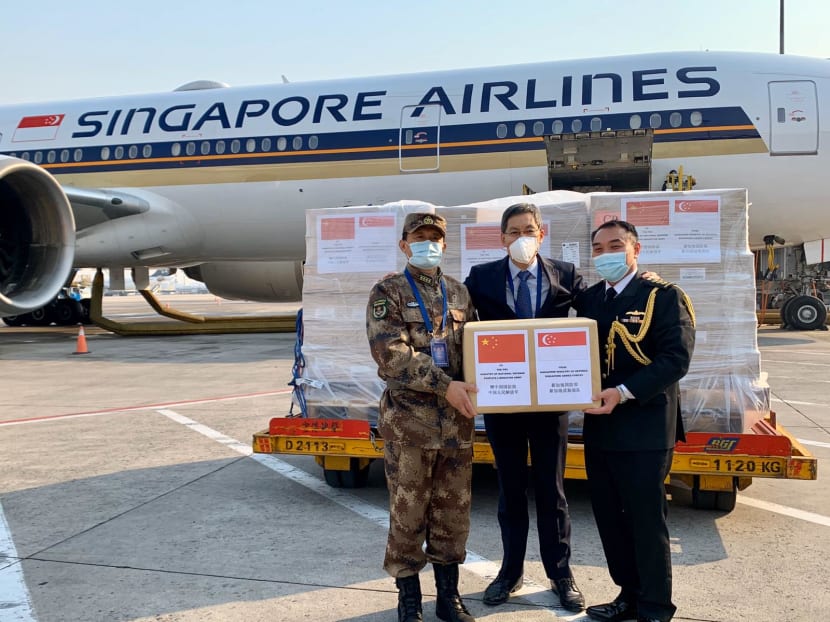Mr Lui Tuck Yew, who is Singapore’s Ambassador to the People’s Republic of China, and Defence Attache Colonel Steven Tan handed the assistance contribution over to a representative of the PLA.