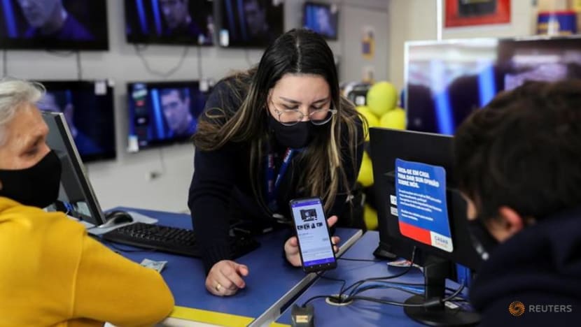 Brazil retailers hunt for M&A deals to compete for e-commerce dominance Brazil retailers hunt for M&A deals to compete for e-commerce dominance
