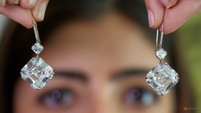 Russian royal gems, rare coloured diamonds on Geneva auction block - Sotheby's Russian royal gems, rare coloured diamonds on Geneva auction block - Sotheby's