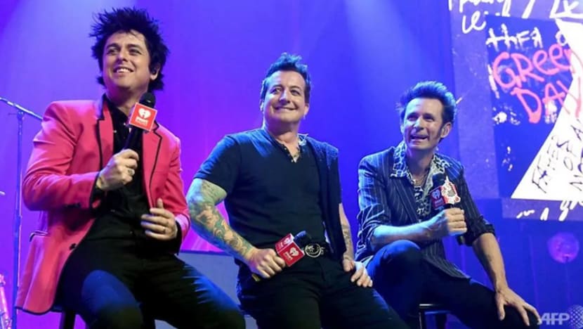 Konsert kugiran Green Day di S'pura dibatalkan angkara COVID-19