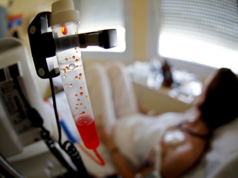 A patient receives chemotherapy treatment. Researchers have linked some side effects to the BDNF gene. PHOTO: REUTERS