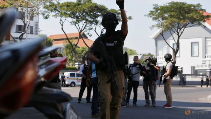 Indonesian policeman killed by sword-wielding militant
