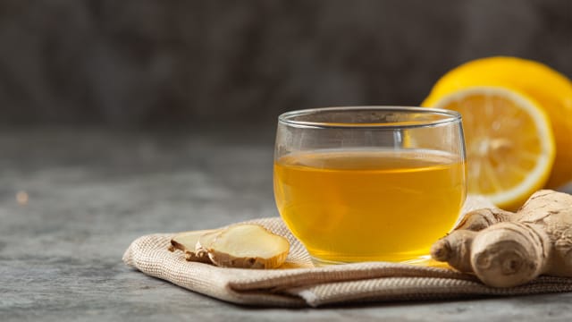 感冒食疗：生姜柠檬蜂蜜水