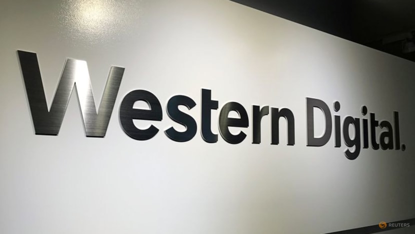 Western Digital-Kioxia in talks to create chipmaker giant -source Western Digital-Kioxia in talks to create chipmaker giant -source