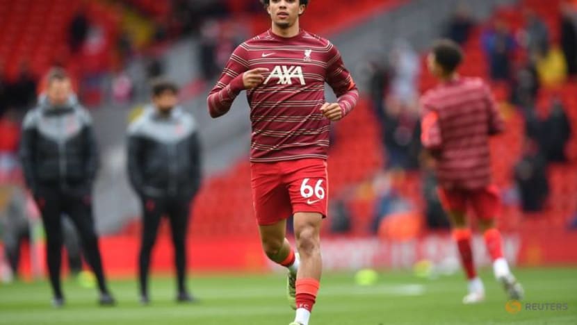 Soccer-Alexander-Arnold in 33-man provisional England Euro 2020 squad Soccer-Alexander-Arnold in 33-man provisional England Euro 2020 squad