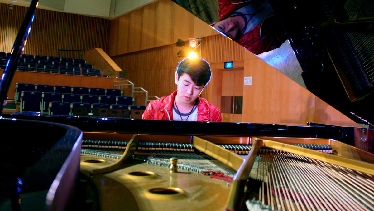 Deaf pianist takes the stage - TODAY
