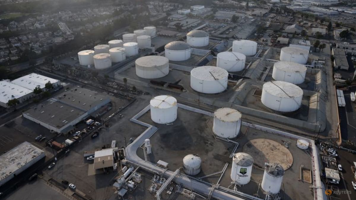 Oil prices fall on demand concerns and rising Libyan output