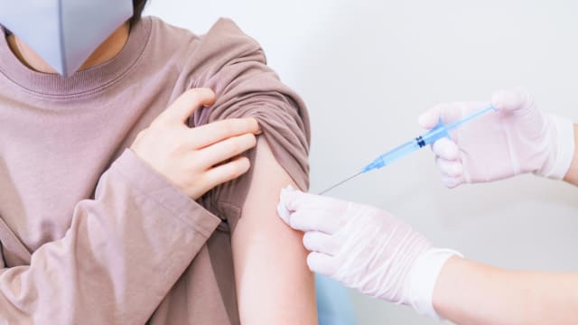 卫生科学局授权辉瑞更新版冠病疫苗在本地使用