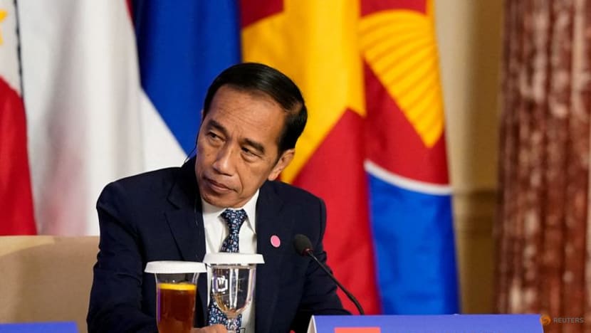 Indonesia president to speak Thursday on 'reopening of cooking oil exports' -state secretariat Indonesia president to speak Thursday on 'reopening of cooking oil exports' -state secretariat