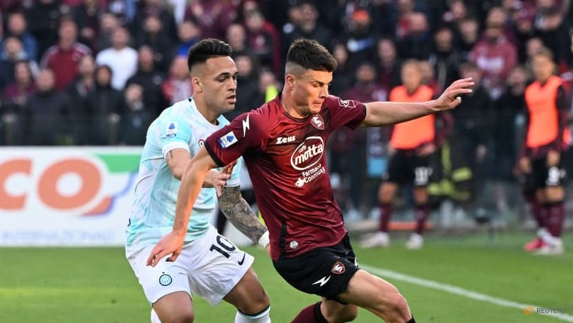 Candreva snatches draw for Salernitana against Inter after Ochoa heroics Candreva snatches draw for Salernitana against Inter after Ochoa heroics