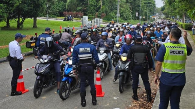 交警在兀兰关卡展开取缔行动 发现23名摩托车骑士无照驾驶