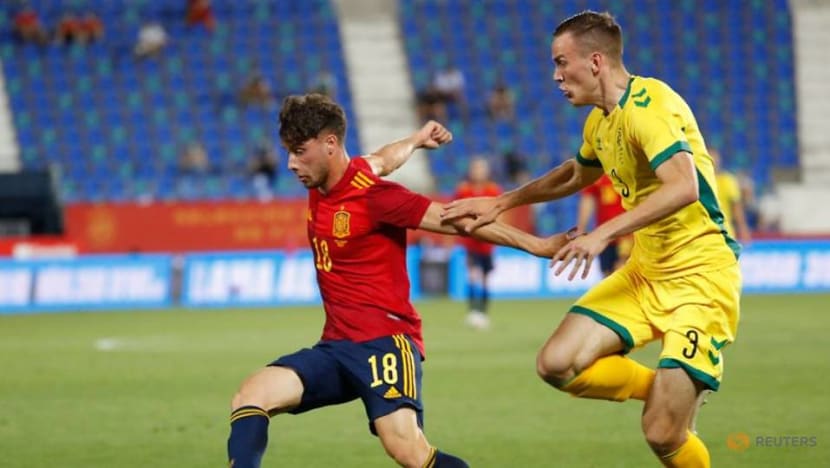Football: Spain youngsters hammer Lithuania with senior side in isolation Football: Spain youngsters hammer Lithuania with senior side in isolation
