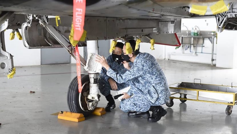 New programme lets ITE graduates get aircraft maintenance engineering diploma while serving NS with RSAF New programme lets ITE graduates get aircraft maintenance engineering diploma while serving NS with RSAF