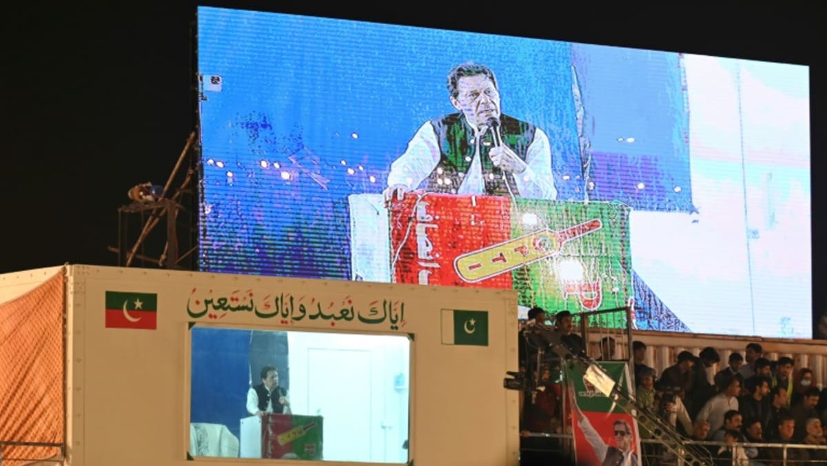 Imran Khan’s U-turn from military’s man to army critic Imran Khan’s U-turn from military’s man to army critic