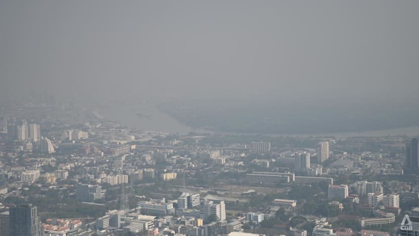Hazy sky clouds Bangkok as Thai capital chokes on air pollution Hazy sky clouds Bangkok as Thai capital chokes on air pollution