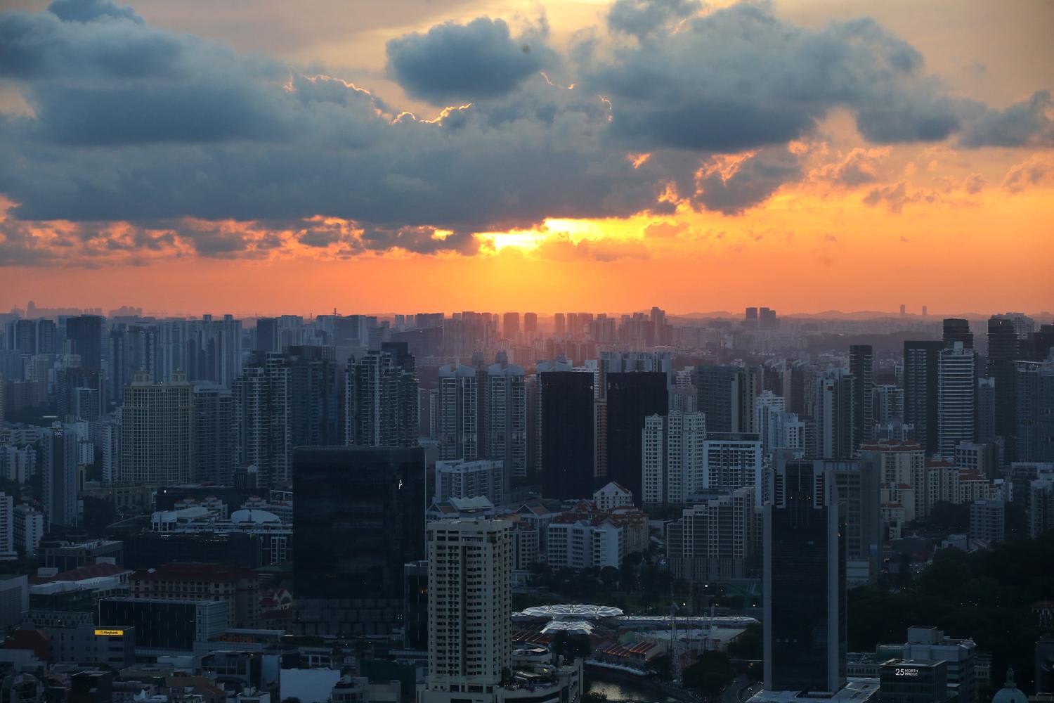 En-bloc market stirring, but analysts warn of possible recession risks for buyers and developers En-bloc market stirring, but analysts warn of possible recession risks for buyers and developers