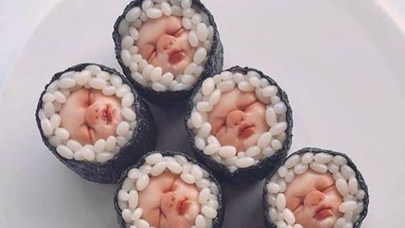sushi உணவில் குழந்தை முகங்கள்