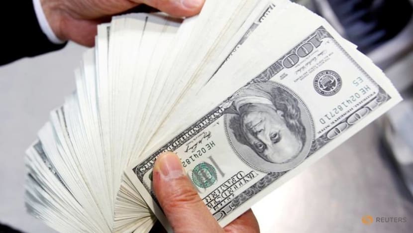 US dollar falls as euro climbs in risky FX rout US dollar falls as euro climbs in risky FX rout