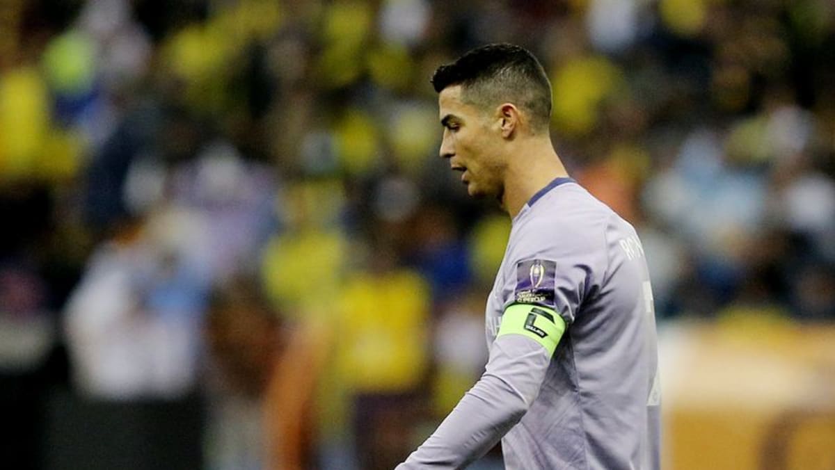 Ronaldo hands team mate winning penalty as gesture of respect