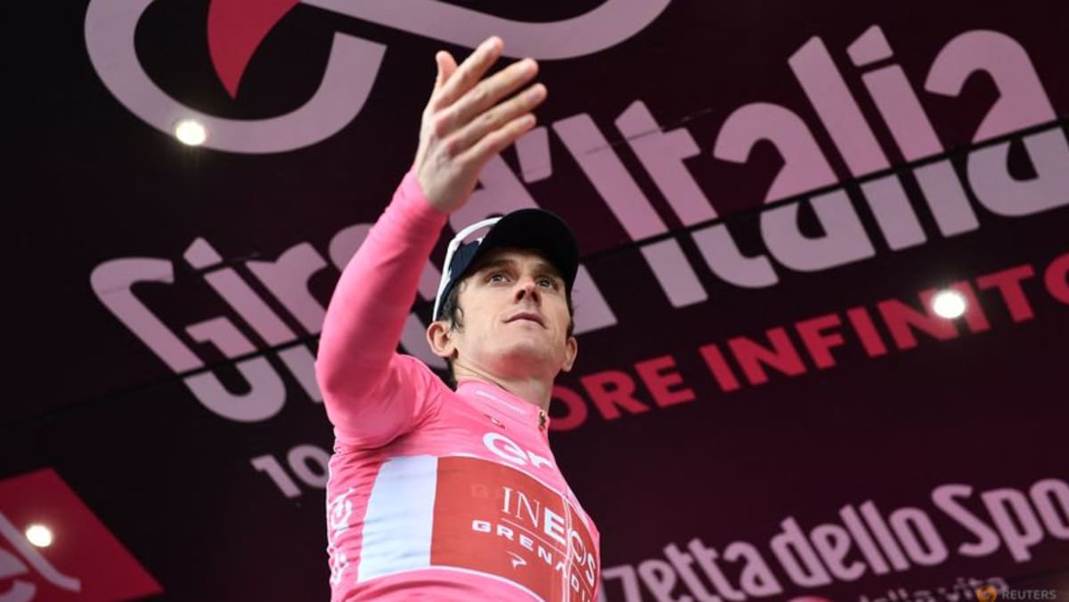 Thomas tetap bertanggung jawab atas Giro setelah tahap Queen yang brutal