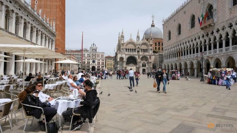Life after lockdown: How places around the world are reopening as COVID-19 vaccination speeds up Life after lockdown: How places around the world are reopening as COVID-19 vaccination speeds up