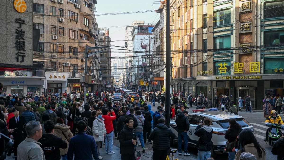 China’s stock market rout hurts more than fiction of hit drama Blossoms Shanghai