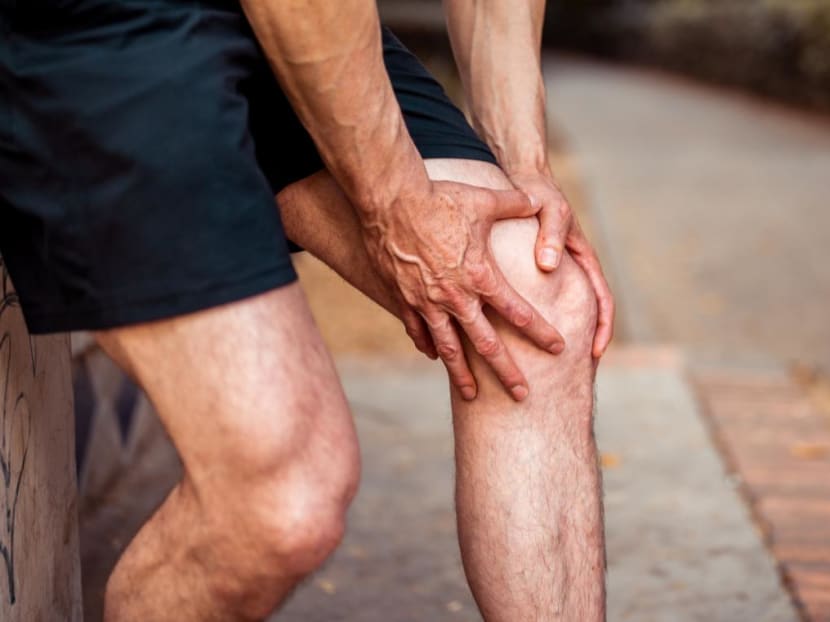 Living with knee pain in your 40s? What can you do now to prevent knee replacement surgery in the future? Living with knee pain in your 40s? What can you do now to prevent knee replacement surgery in the future?