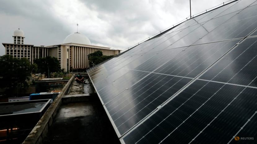 Coal-dependent Indonesia starts tapping huge solar power potential