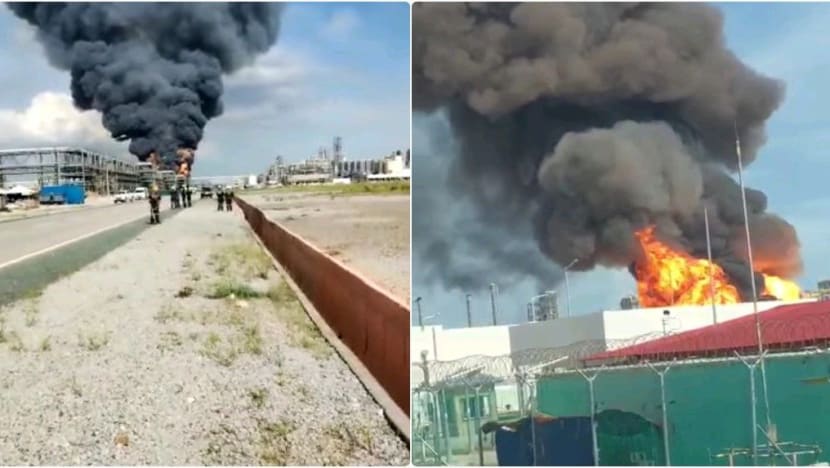 Explosion at Petronas oil refinery in Johor after fire breaks out, no injuries reported Explosion at Petronas oil refinery in Johor after fire breaks out, no injuries reported