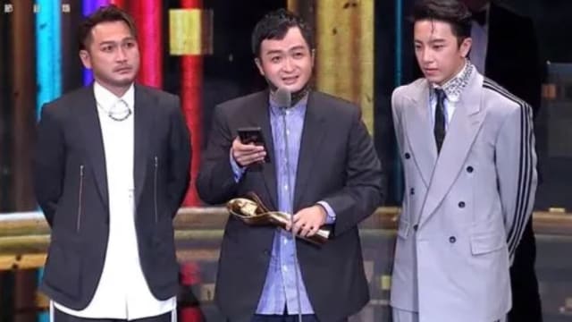 【金钟57】AKIRA颁奖　《综艺玩很大》夺“最具人气综艺节目奖”