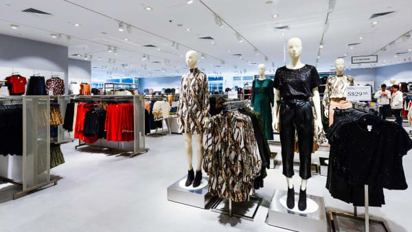 H M Singapore Re opens On June 19 Clothes Will Be Disinfected Or Steamed After Being Tried On TODAY