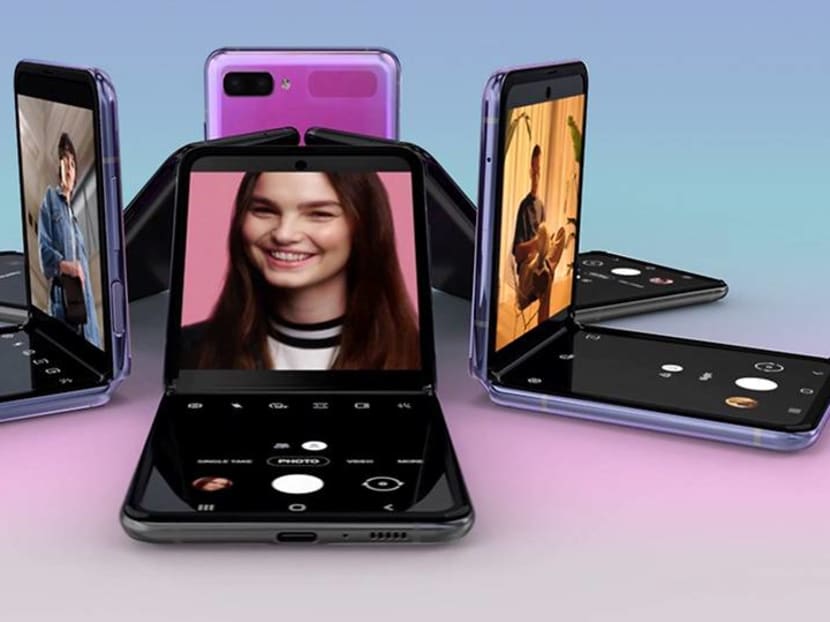 Samsung launches Galaxy Z Flip, three S20 phones – including an Ultra version Samsung launches Galaxy Z Flip, three S20 phones – including an Ultra version