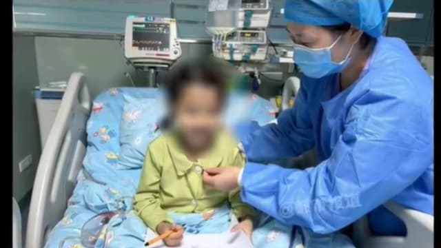 中国母亲三个月狂减10公斤 割肝救五岁女儿