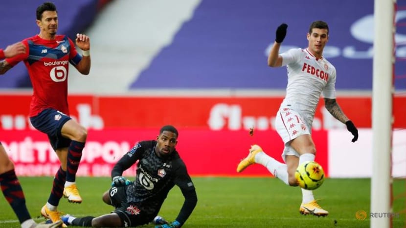 Solid Lille beat Monaco to slash PSG's lead to two points Solid Lille beat Monaco to slash PSG's lead to two points