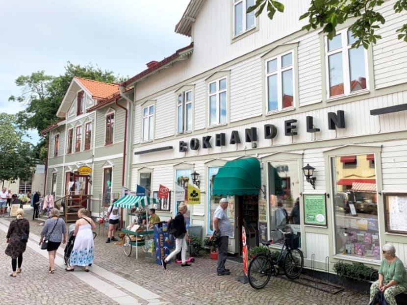 Pandemic and staycationing lift Swedish book sales to record levels Pandemic and staycationing lift Swedish book sales to record levels