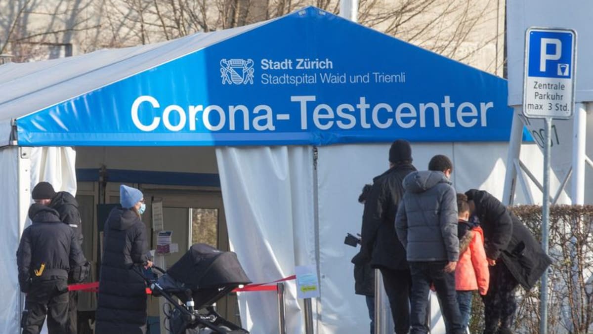 Otoritas Swiss mengatakan infeksi virus corona akan mencapai puncaknya bulan ini