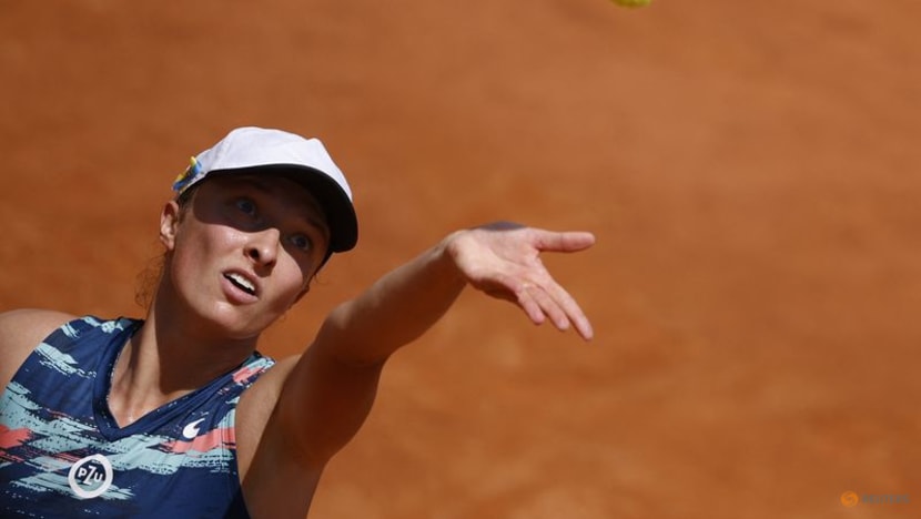 Swiatek retains Italian Open title with 28th straight win Swiatek retains Italian Open title with 28th straight win