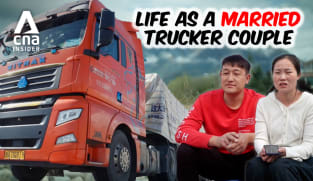 This Way Up - Chinese husband and wife make truck deliveries along one of world’s highest trade routes