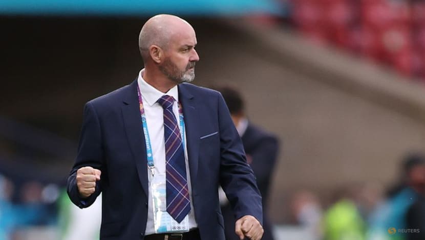 Football: Scotland coach Clarke extends stay until Euro 2024 Football: Scotland coach Clarke extends stay until Euro 2024