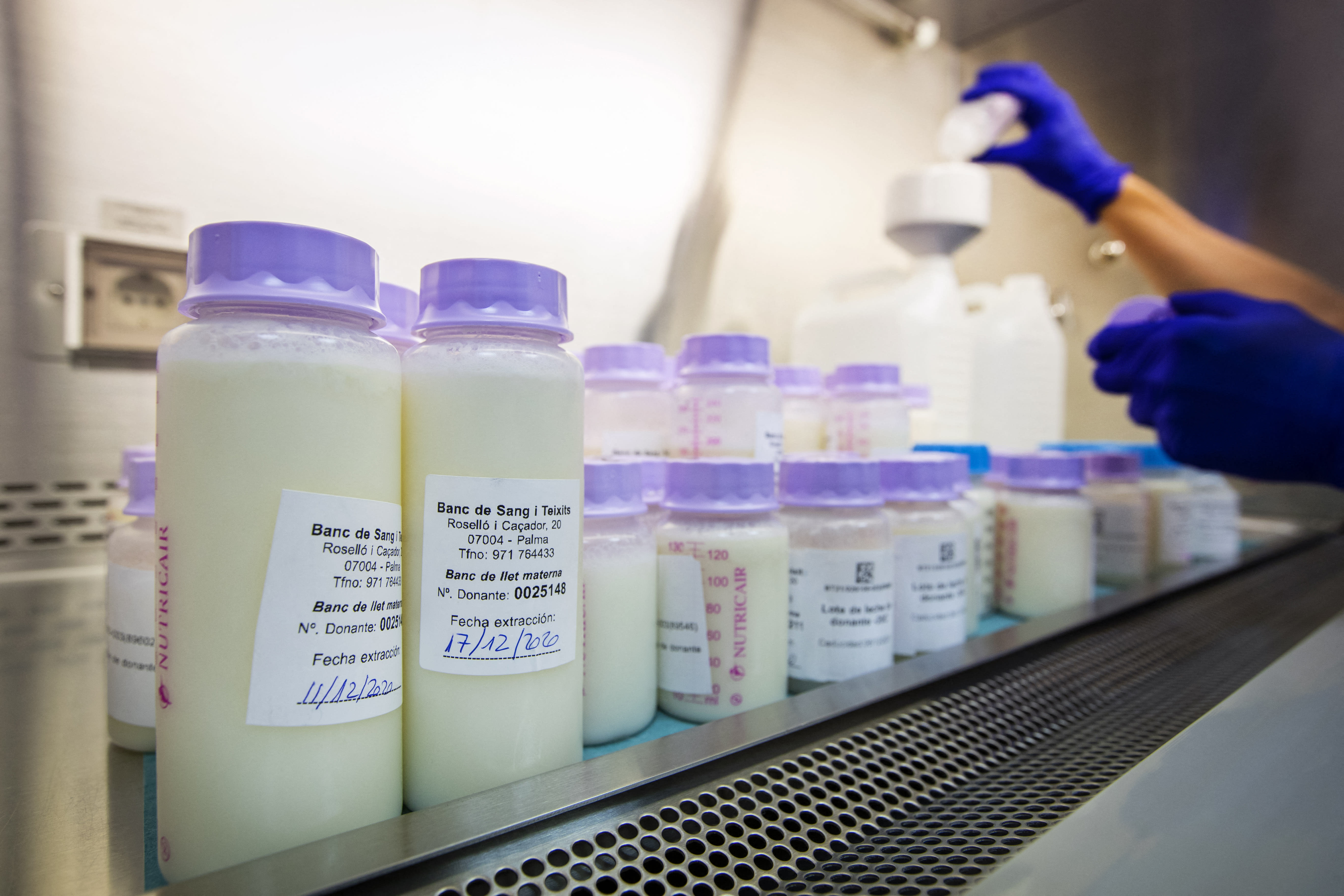 Bottles of donated breast milk are stored at the Breast Milk Bank of the Balearic Islands' Banc de Sang i Teixits (tissues and boold bank) in Palma de Mallorca. Bottles of donated breast milk are stored at the Breast Milk Bank of the Balearic Islands' Banc de Sang i Teixits (tissues and boold bank) in Palma de Mallorca.