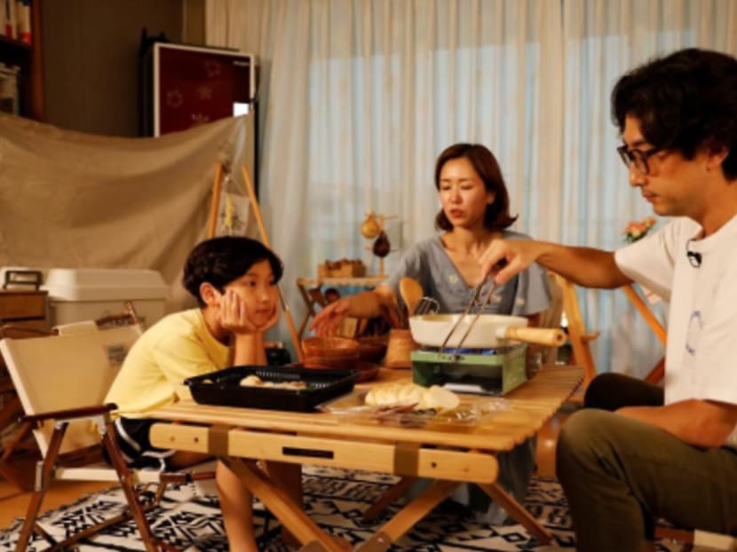 South Koreans indulge in extreme staycationing amid COVID-19 South Koreans indulge in extreme staycationing amid COVID-19