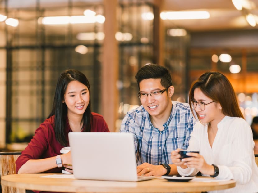 Students and young workers are signing up to acquire digital marketing knowledge and skills that will help them get a head start in their careers. Photo: Shutterstock Students and young workers are signing up to acquire digital marketing knowledge and skills that will help them get a head start in their careers. Photo: Shutterstock