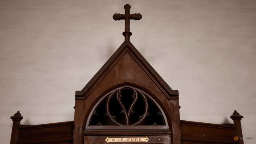 France rebukes bishop who said sex abuse revealed at confession would stay secret France rebukes bishop who said sex abuse revealed at confession would stay secret