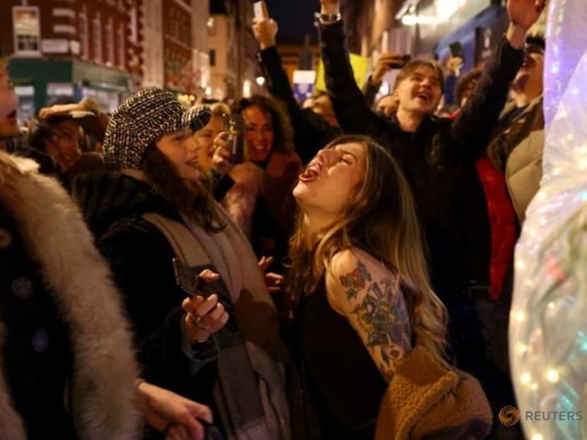 Londoners party on eve of tougher COVID restrictions Londoners party on eve of tougher COVID restrictions